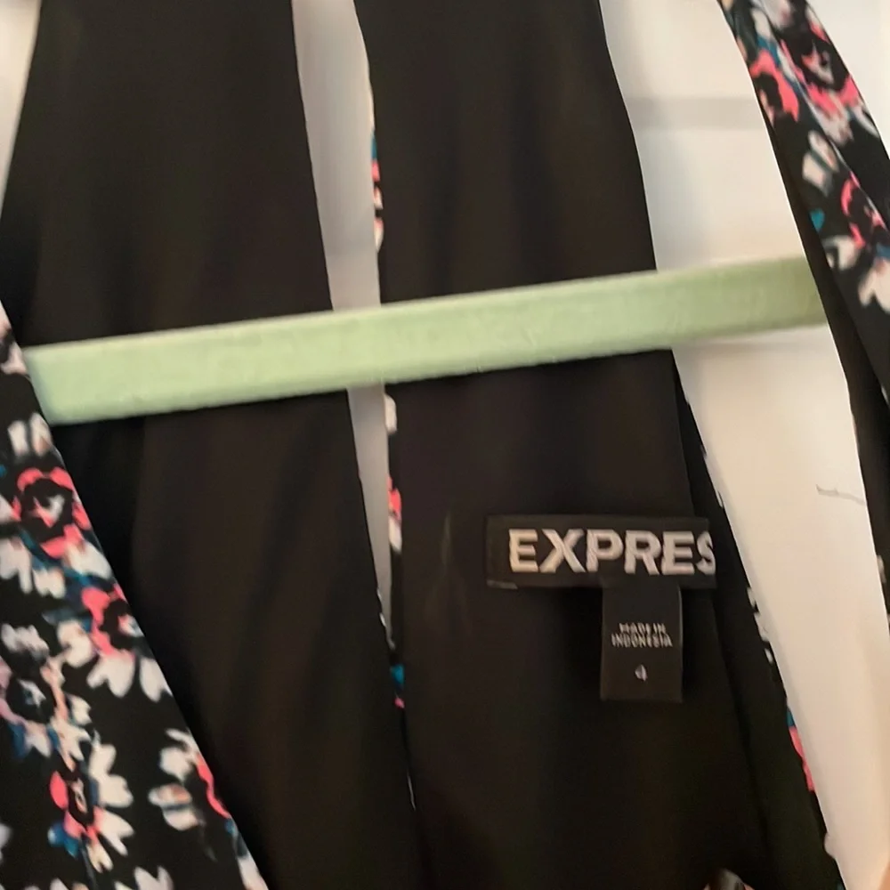 Express romper - Picture 3 of 4